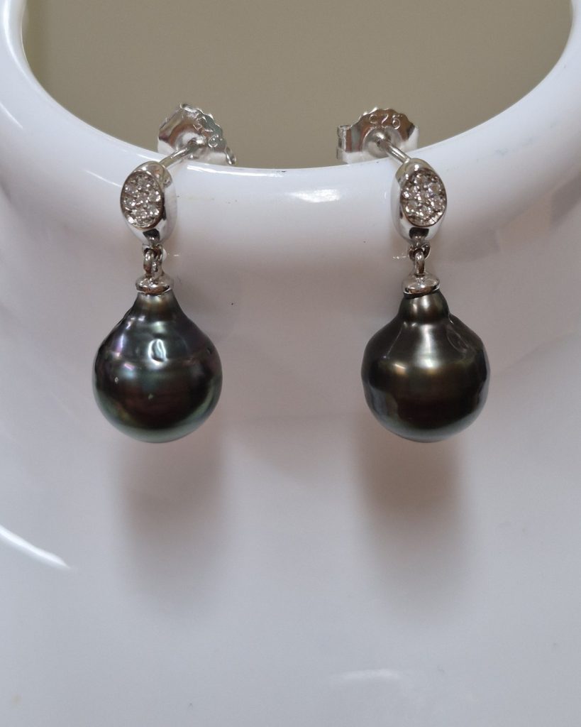 Crystal Stud Black Pearl Drops, a genuine Cook Islands black pearl