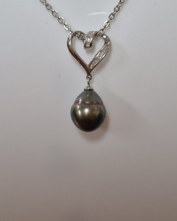 Heart Black Pearl Pendant